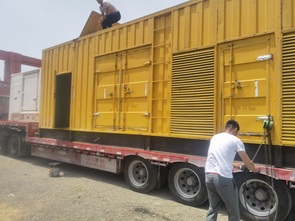 伊宁县发电机出租100KW发电机需要什么规格的电缆线?