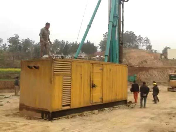 伊宁县如何判断水冷式机油散热器密封件是否需要更换?